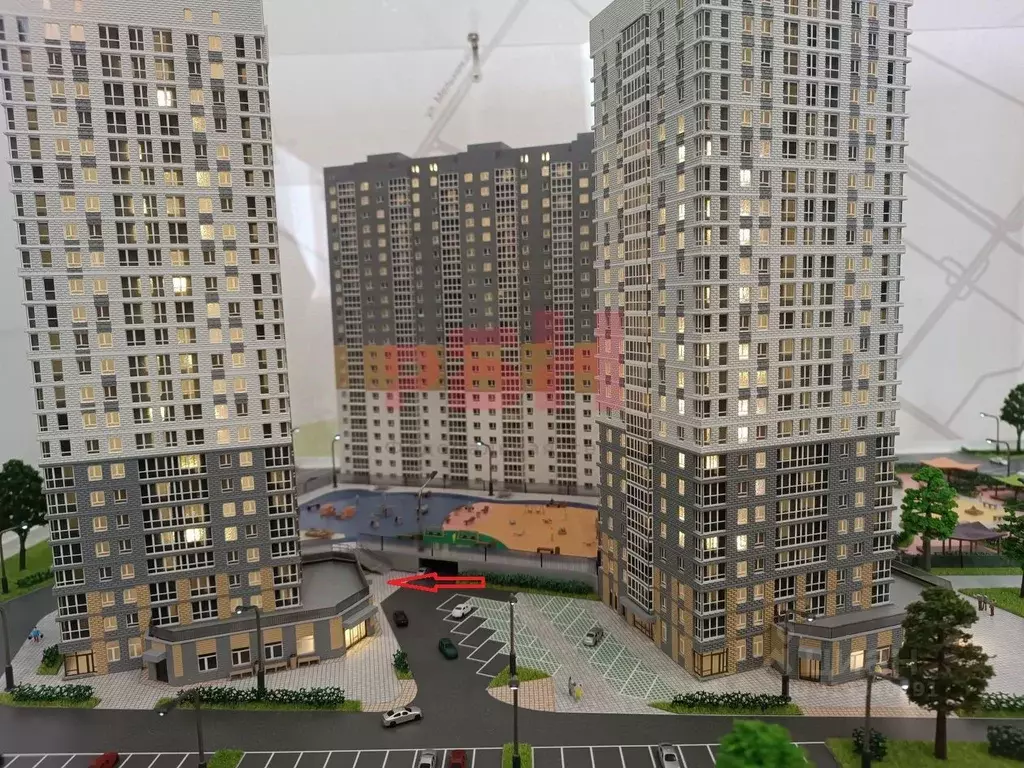 Торговая площадь в Тюменская область, Тюмень ул. Мельникайте, 2к19 ... - Фото 1