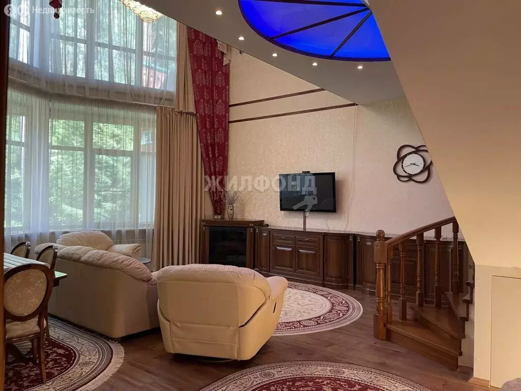 Дом в Новосибирск, Заельцовский район (360.5 м) - Фото 1