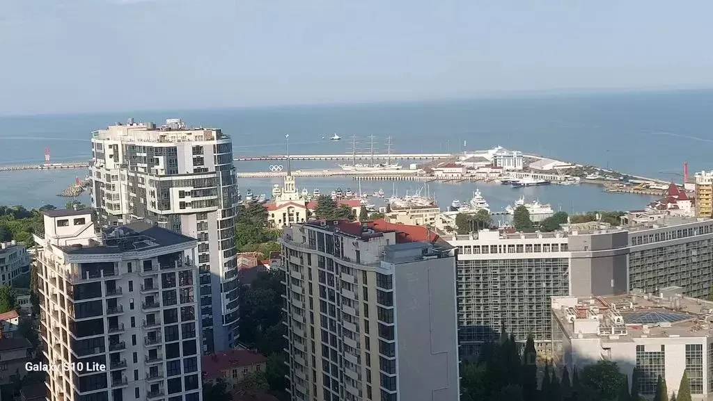 2-к кв. Краснодарский край, Сочи Центральный мкр, ул. Первомайская, 21 ... - Фото 0