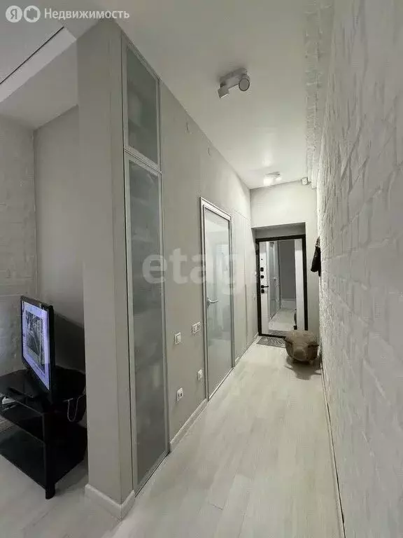 1-комнатная квартира: Иркутск, улица Степана Разина, 9 (51 м) - Фото 1