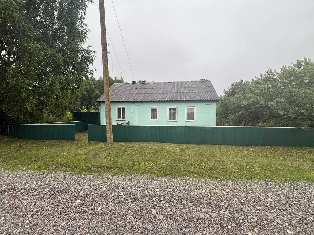 Дом в Брянская область, Карачевское городское поселение, с. Трыковка ... - Фото 1