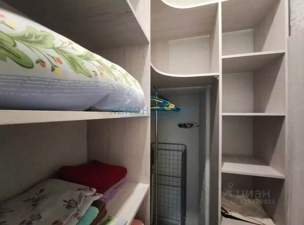 Студия Крым, Керчь ул. Айвазовского, 40 (27.0 м) - Фото 2