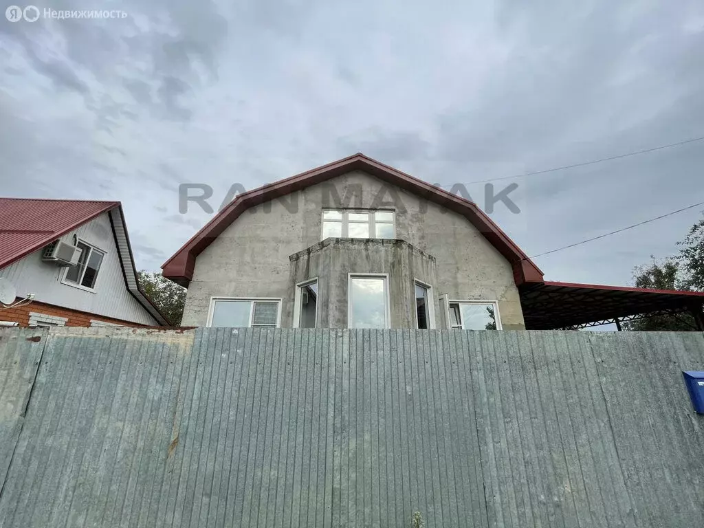 Дом в Совхозный, Садовая улица (130 м) - Фото 0