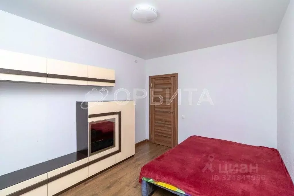 1-к кв. Тюменская область, Тюмень ул. Тимофея Чаркова, 87 (44.4 м) - Фото 1