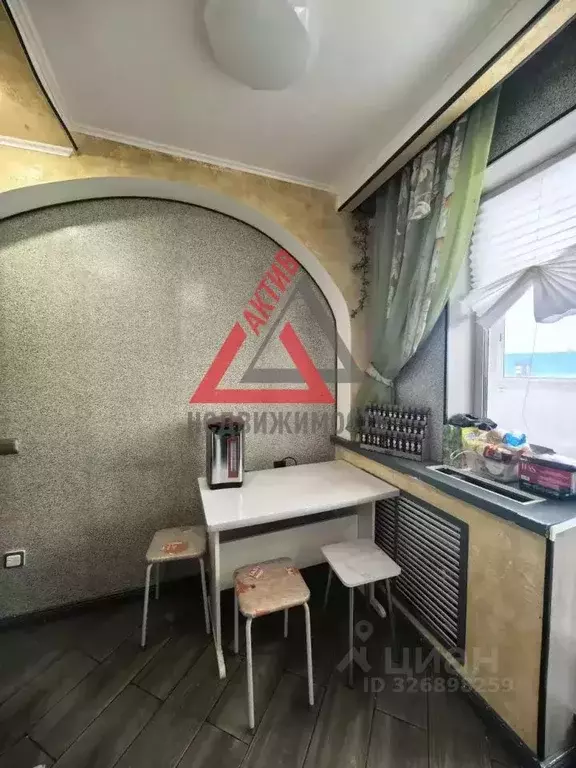 1-к кв. Свердловская область, Каменск-Уральский ул. Кутузова, 24А ... - Фото 2