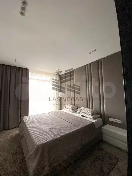 3-к. квартира, 110 м, 2/4 эт. - Фото 0
