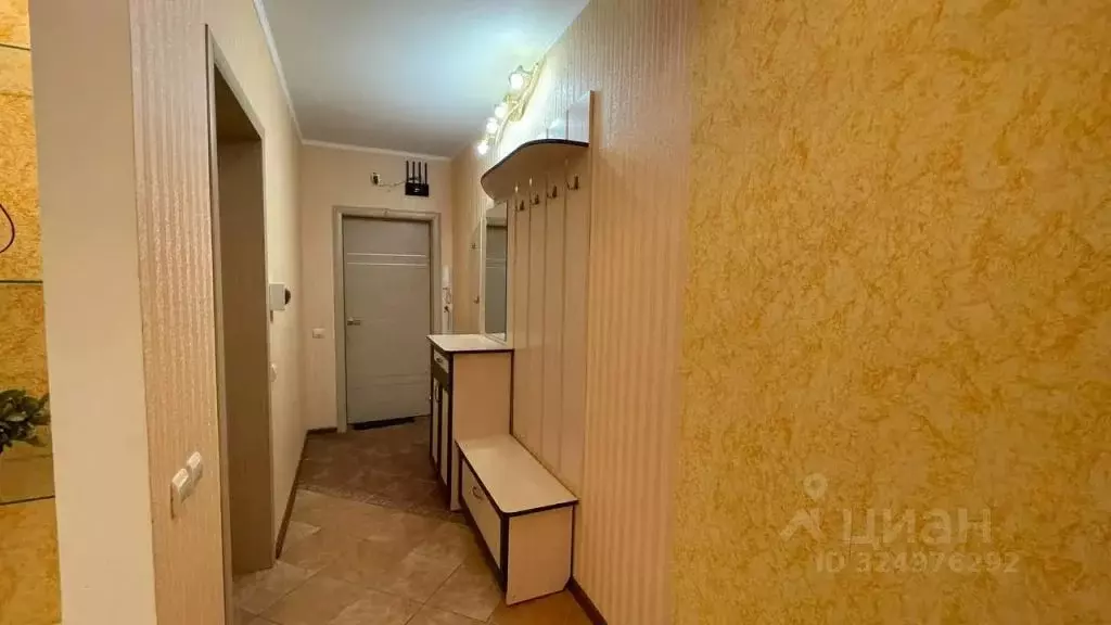 1-к кв. Псковская область, Псков Октябрьский просп., 19Б (40.0 м) - Фото 2