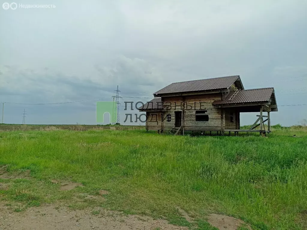 Дом в городской округ Красноярск, городской посёлок Берёзовка, улица ... - Фото 0