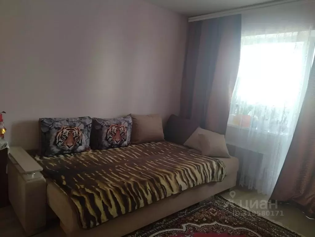 1-к кв. Курганская область, Курган Заозерный жилрайон, 16-й мкр, 8 ... - Фото 0