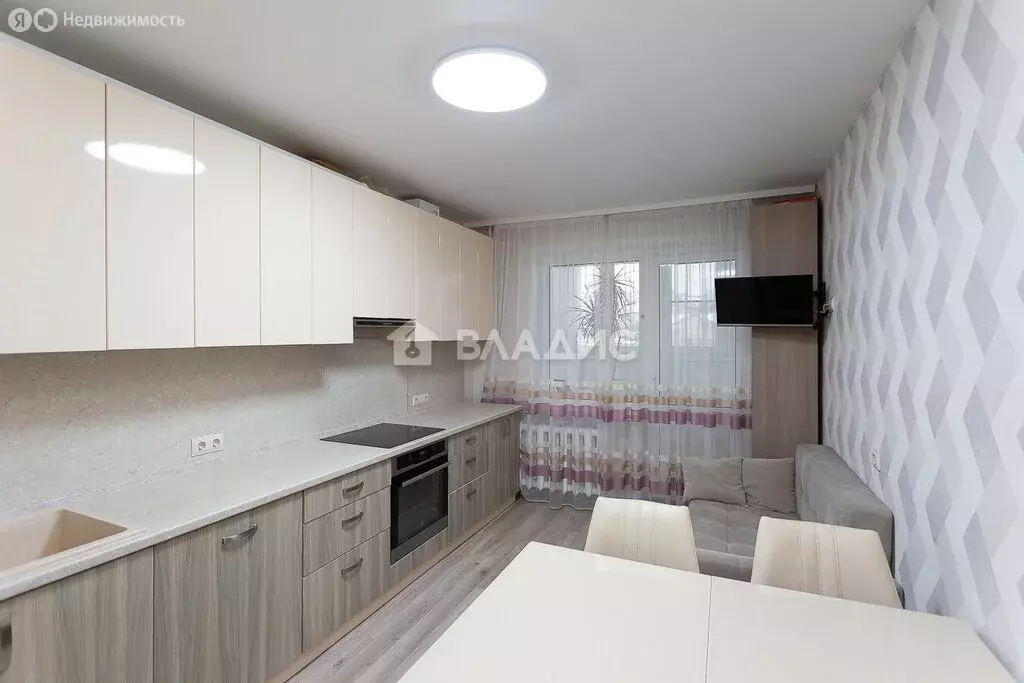 2-комнатная квартира: Владимир, улица Нижняя Дуброва, 9 (56.4 м) - Фото 1