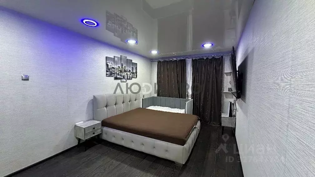 2-к кв. Алтайский край, Барнаул ул. Панфиловцев, 11 (44.0 м) - Фото 1