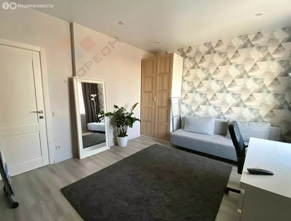 3-комнатная квартира: Краснодар, улица Автолюбителей, 1/7к5 (78.1 м) - Фото 1