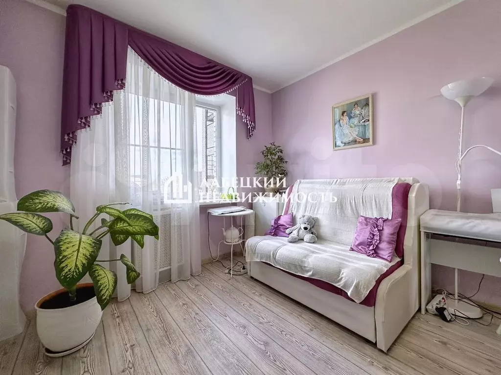 Комната 11,9 м в 8-к., 8/9 эт. - Фото 0