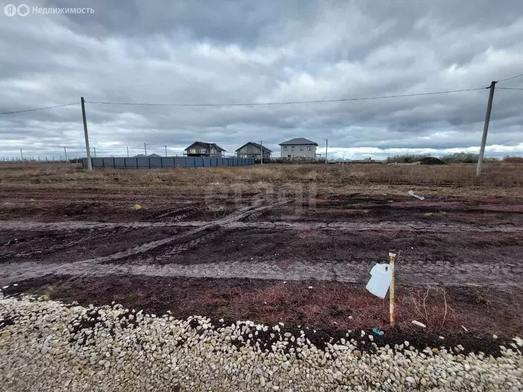 Участок в Энгельсский район, Красноярское муниципальное образование, ... - Фото 1