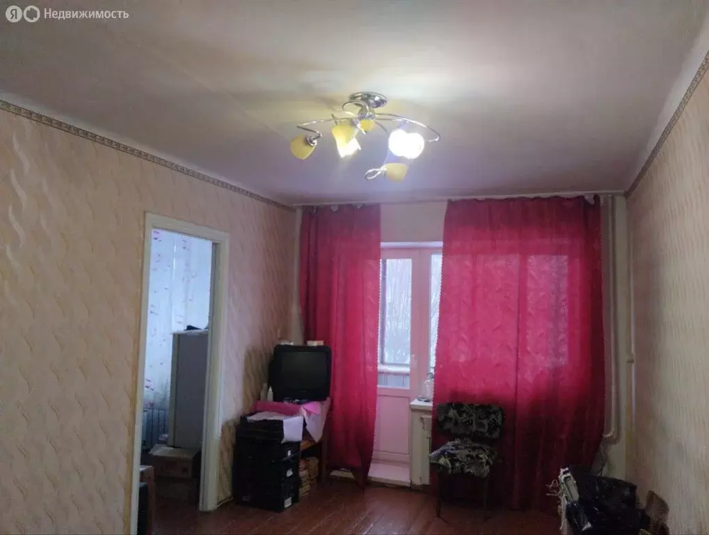 3-комнатная квартира: Еманжелинск, улица Ленина, 12 (55.5 м) - Фото 1