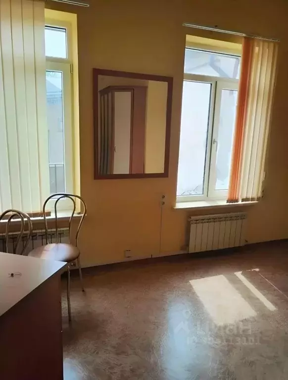 Офис в Крым, Симферополь просп. Кирова, 42 (20 м) - Фото 0