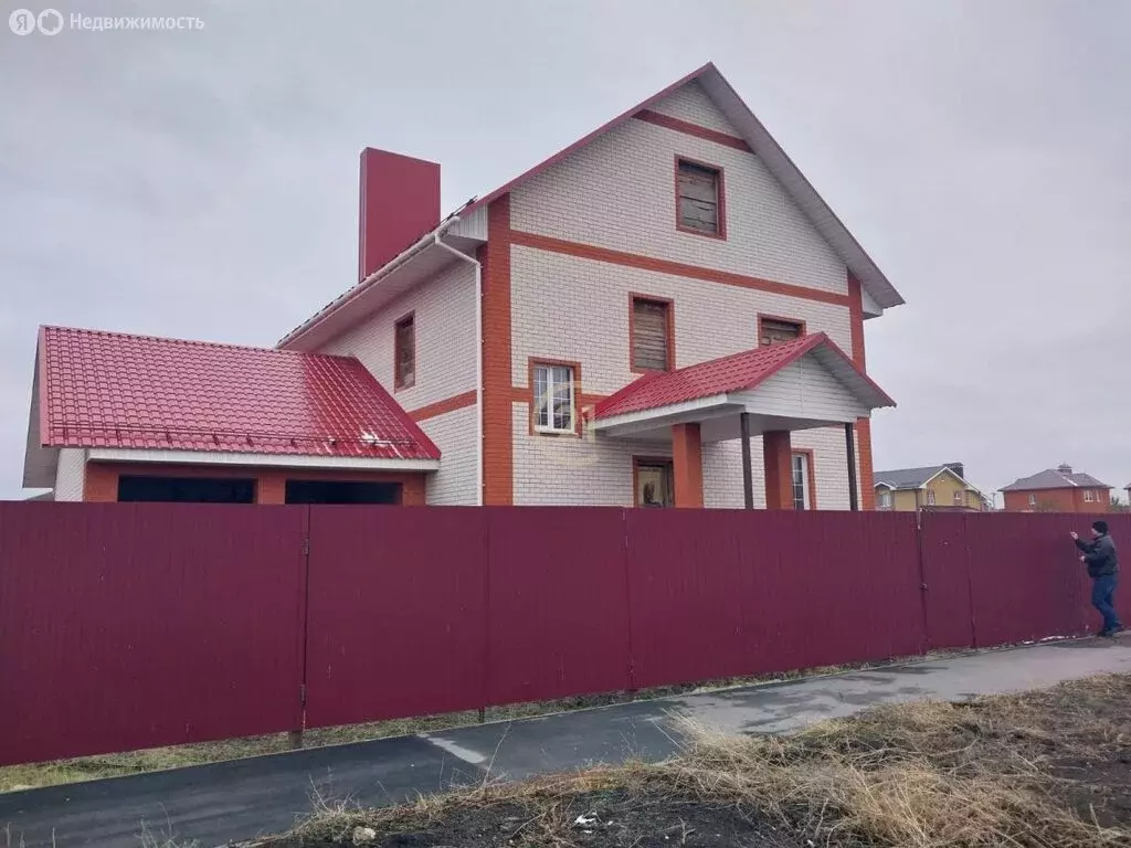 Дом в деревня Красненькая, 1-й Тёплый проезд, 30 (351.8 м) - Фото 1