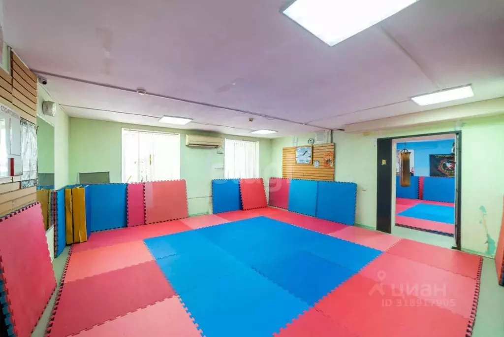 Офис в Хабаровский край, Хабаровск Саратовская ул., 3 (254 м) - Фото 1