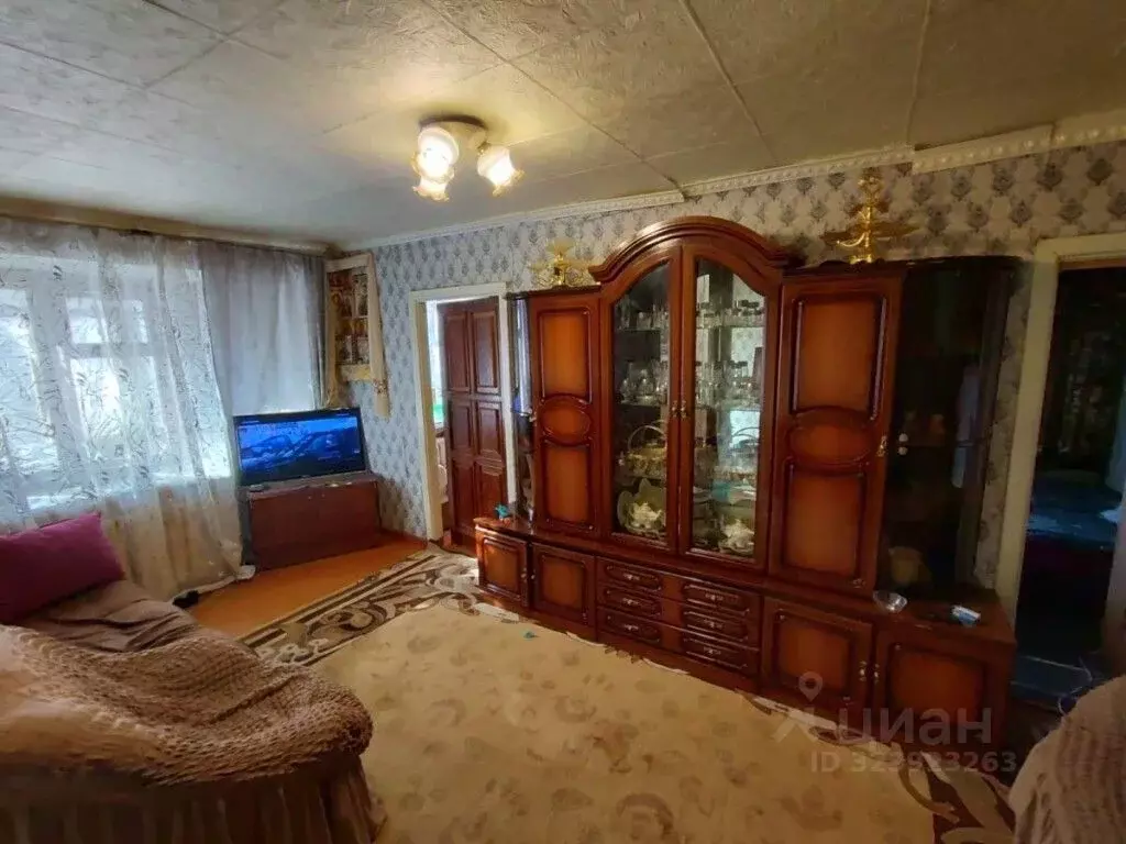 2-к кв. Омская область, Омск просп. Космический, 55 (42.1 м) - Фото 2