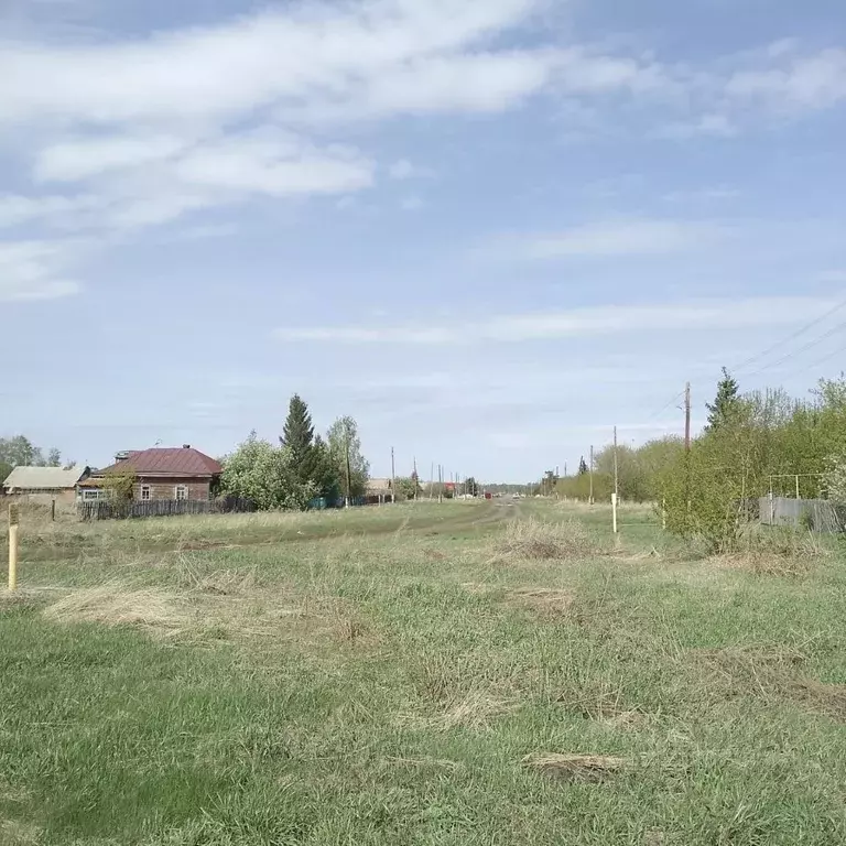 Дом в Омская область, Азовский Немецкий Национальный район, д. Южное ... - Фото 1