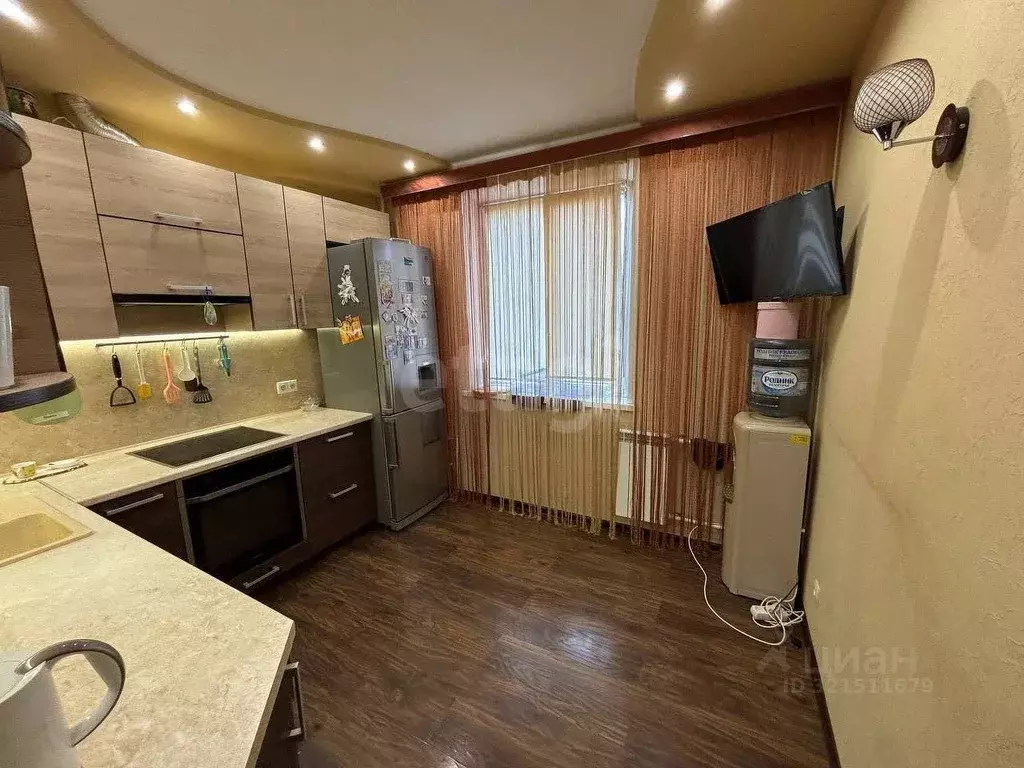 4-к кв. Белгородская область, Белгород ул. Буденного, 6 (90.0 м) - Фото 1