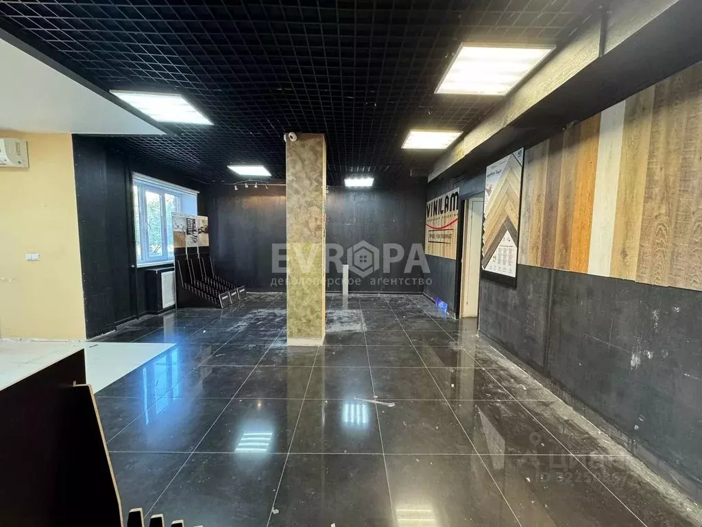 Торговая площадь в Ульяновская область, Ульяновск ул. Островского, 58 ... - Фото 1