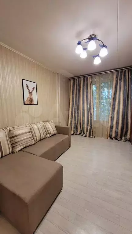 3-к. квартира, 59 м, 1/5 эт. - Фото 0