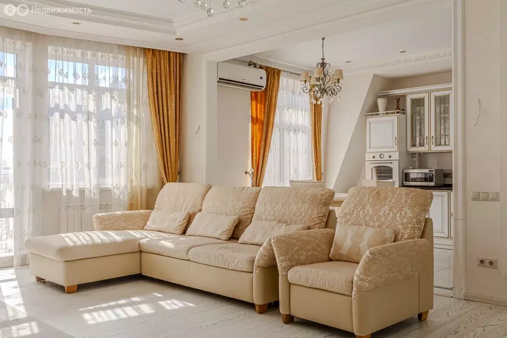 3-комнатная квартира: Казань, улица Некрасова, 35 (110.6 м) - Фото 1