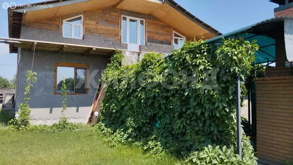 Дом в Абакан, Трактовая улица (176.2 м) - Фото 1