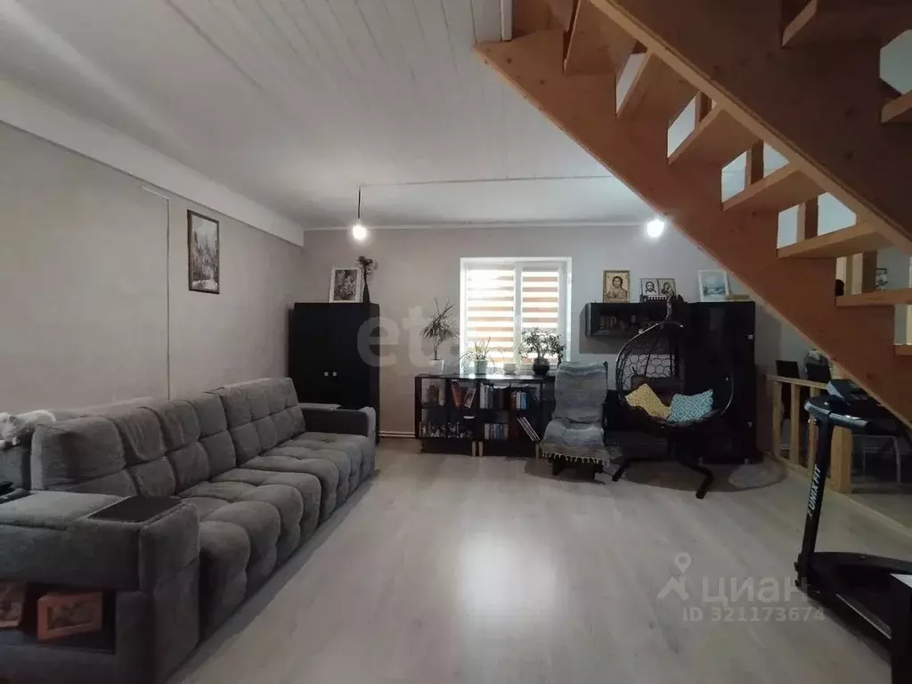 Дом в Калужская область, Боровский район, Кривское с/пос, д. ... - Фото 1