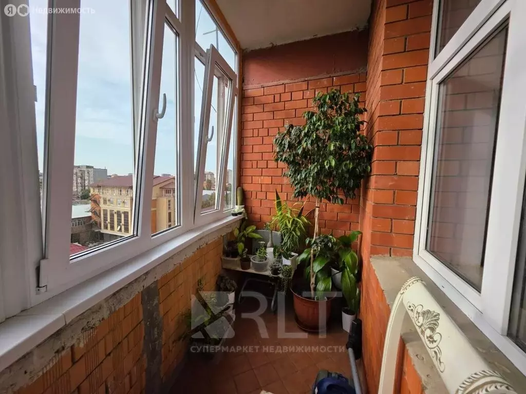3-комнатная квартира: Махачкала, улица Юсупова, 49А (108 м) - Фото 0