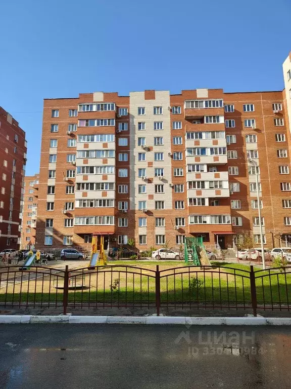 2-к кв. Омская область, Омск ул. 1-ой Красной Звезды, 81 (64.1 м) - Фото 2