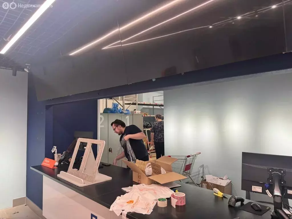 Торговая площадь (300 м) - Фото 1