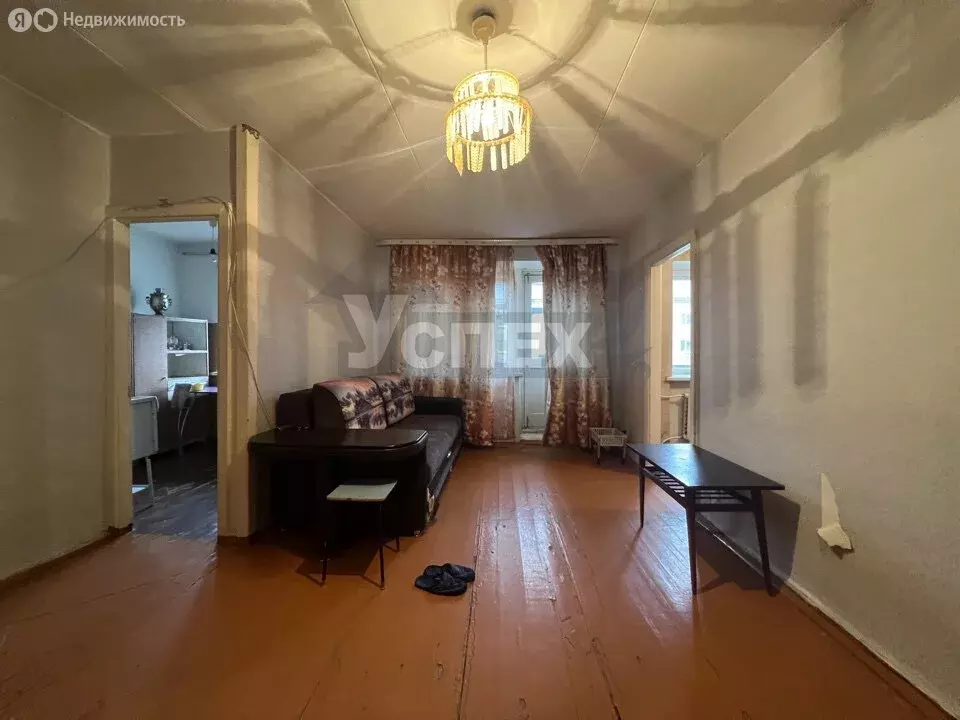 2-комнатная квартира: Нижний Тагил, улица Орджоникидзе, 11 (42 м) - Фото 0