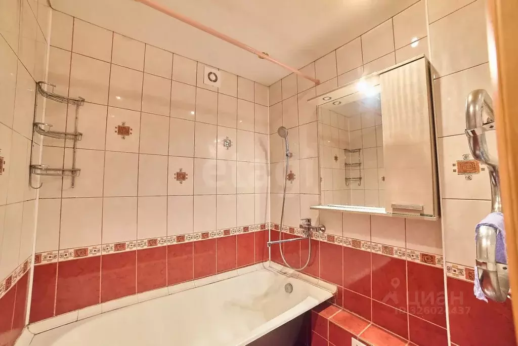 3-к кв. Башкортостан, Стерлитамак ул. Худайбердина, 218а (71.7 м) - Фото 1