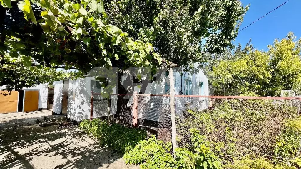 Дом в Крым, Джанкойский район, Стальненское с/пос, с. Стальное ул. ... - Фото 2