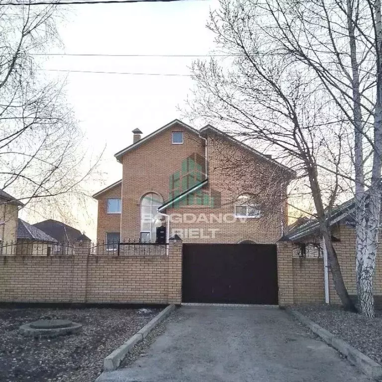 Дом в Омск (233.8 м) - Фото 1