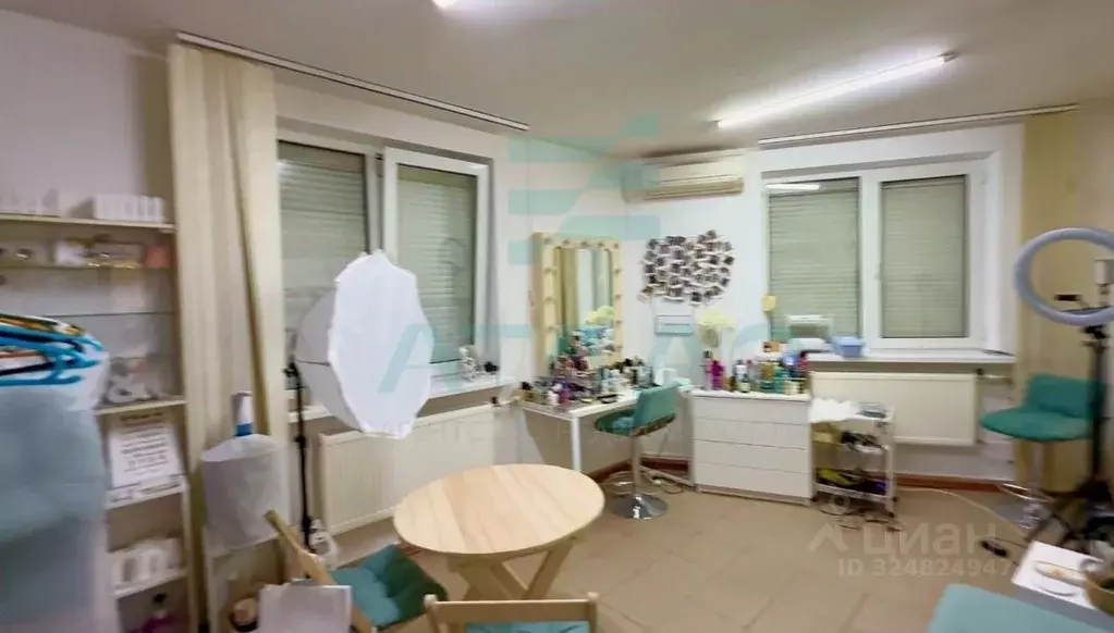 Офис в Крым, Симферополь ул. Некрасова, 23 (250 м) - Фото 1