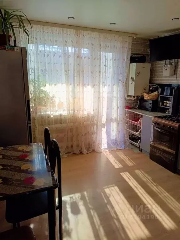 2-к кв. Краснодарский край, Ейск ул. Щорса, 38/2 (60.0 м) - Фото 1
