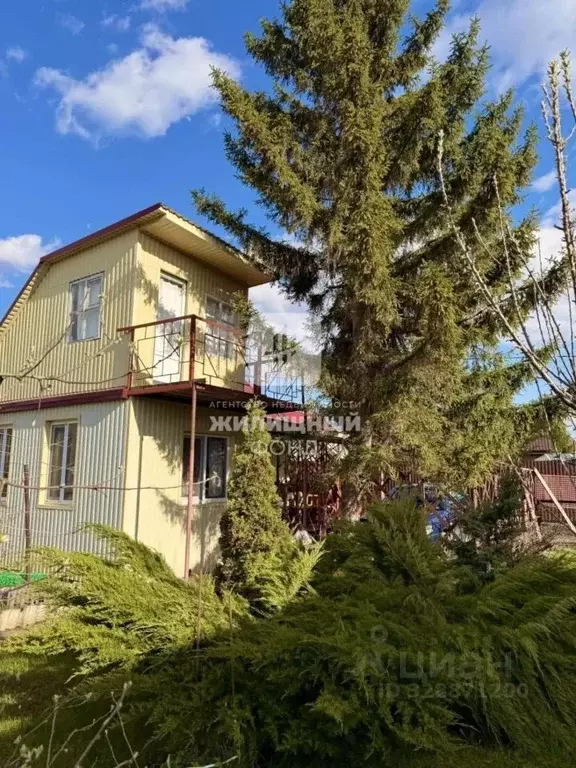 Дом в Саратовская область, Энгельсский район, Красноярское ... - Фото 1