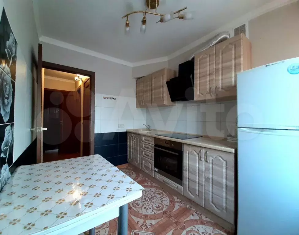 3-к. квартира, 63 м, 4/9 эт. - Фото 0