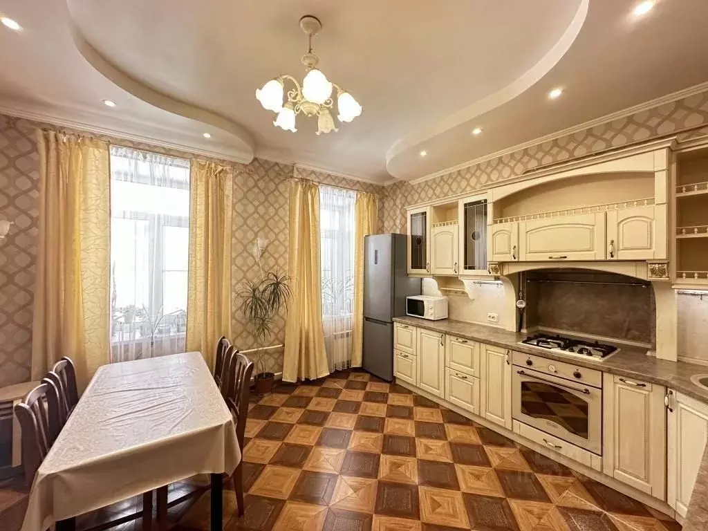 3-к кв. Санкт-Петербург 5-я Васильевского острова линия, 56Б (77.4 м) - Фото 0