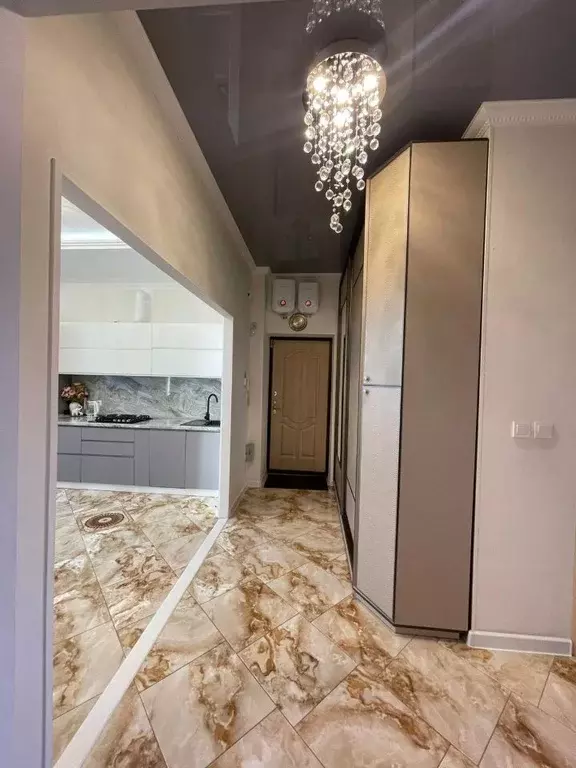 3-к кв. Астраханская область, Астрахань Набережная 1 Мая ул., 49 (80.0 ... - Фото 2