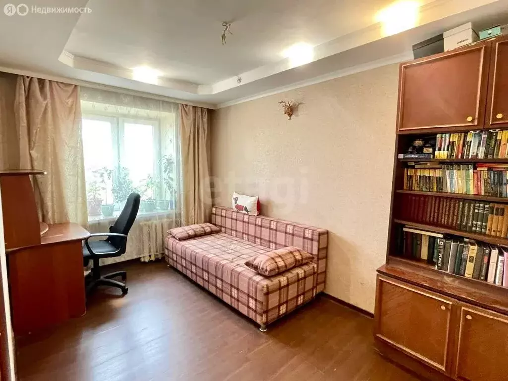 3-комнатная квартира: Тюмень, проезд Геологоразведчиков, 3 (54 м) - Фото 1