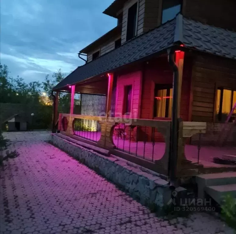 Дом в Саха (Якутия), Якутск пер. Курнатовского, 13 (140 м) - Фото 0