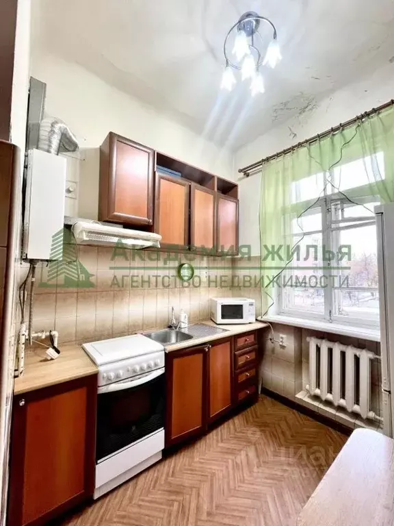 3-к кв. Саратовская область, Энгельс ул. Максима Горького, 28 (56.2 м) - Фото 1