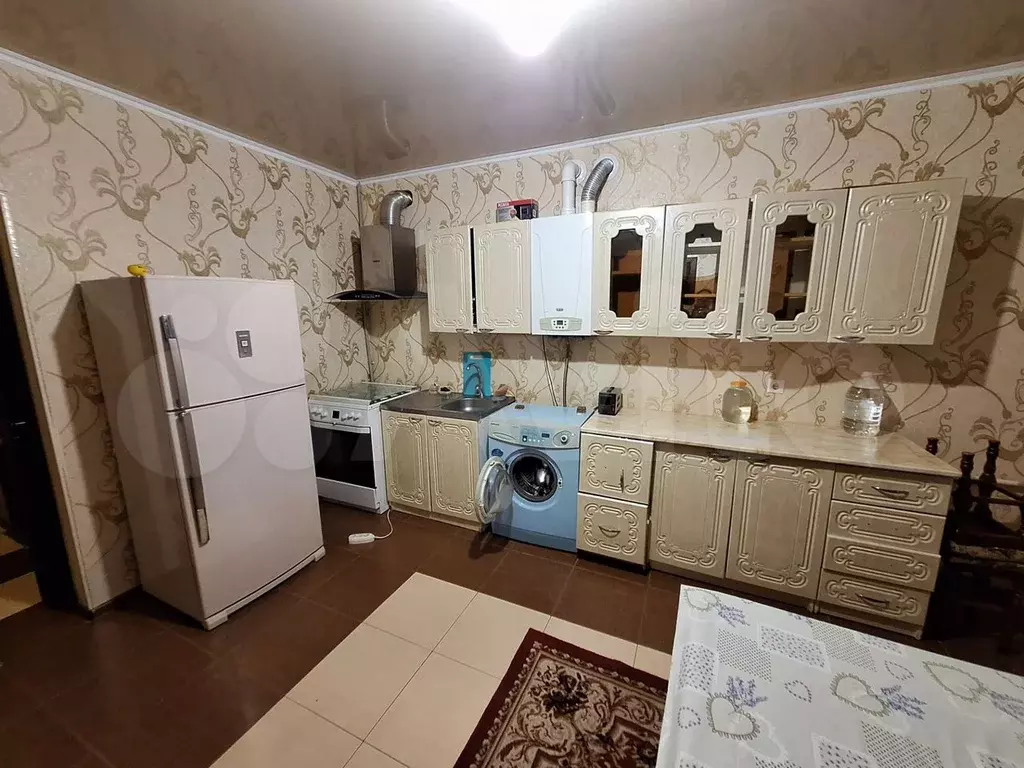 2-к. квартира, 55 м, 2/4 эт. - Фото 0