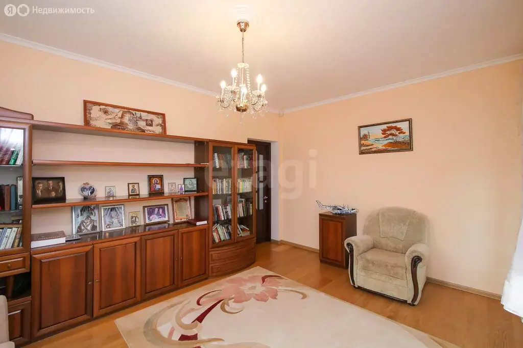 Дом в Калининград, улица Михаила Булгакова (188.8 м) - Фото 2