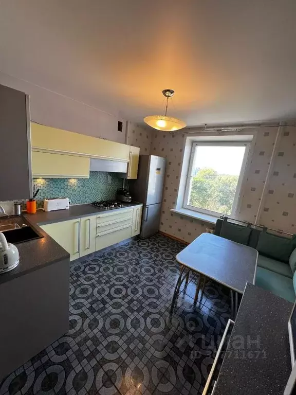 3-к кв. Тверская область, Тверь ул. Благоева, 18 (99.4 м) - Фото 0