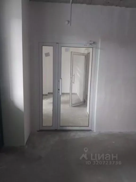 Помещение свободного назначения в Красноярский край, Красноярск ... - Фото 1